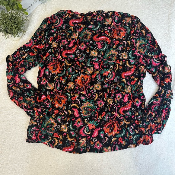 Croft & Barrow blouse. Women’s size large. - Picture 9 of 10